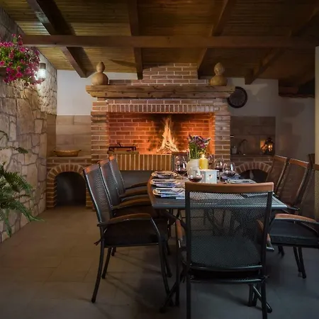 Kuca Za Odmor Drnis, Miljevci Villa *