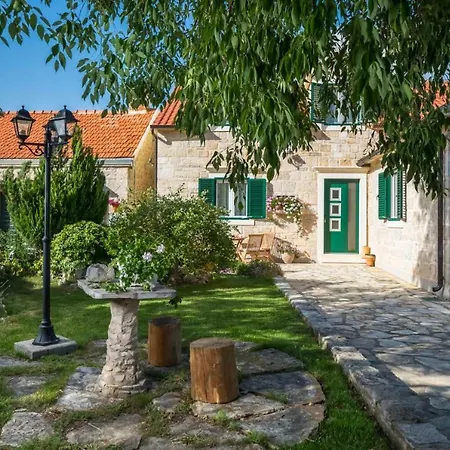 Kuca Za Odmor Drnis, Miljevci Villa Drniš
