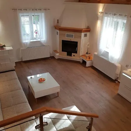 Kuca Za Odmor Drnis, Miljevci Villa *